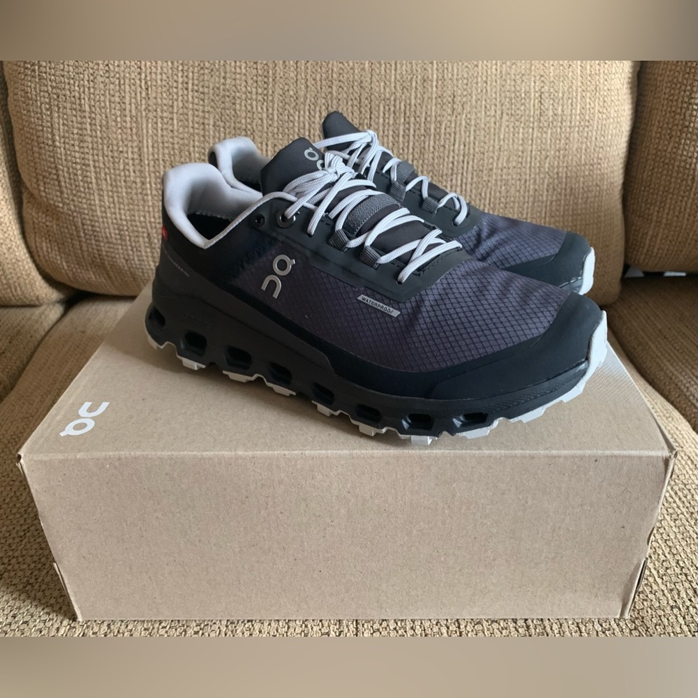 BNWT WOMENS ON Cloudvista Waterproof Shoes - SIZE US 6 - Eclipse Black Sneakers - Picture 8 of 14
